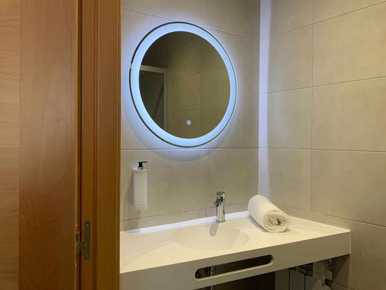 Ramon Y Cajal Suites De Luxe León Extérieur photo